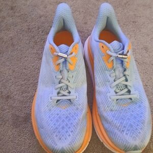 Hoka Clifton 9 Sneakers
